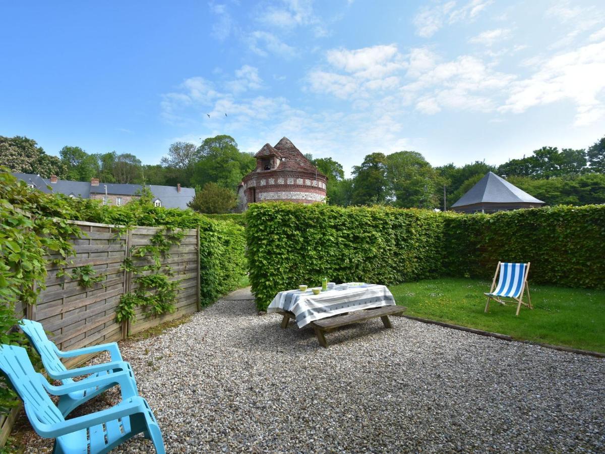 Classic Cottage In Le Bourg-Dun With Garden Eksteriør billede